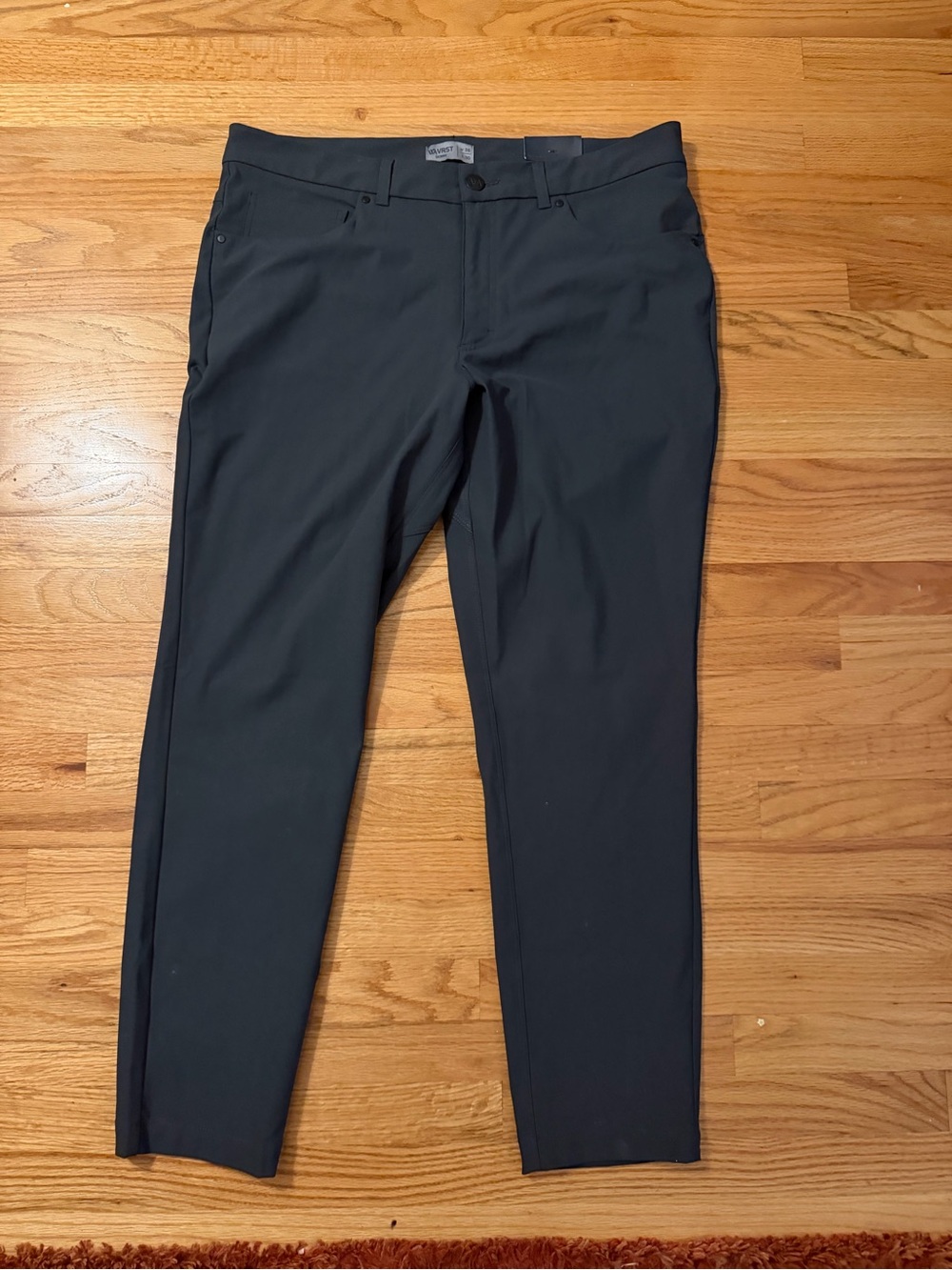 VRST Men's Charcoal Slim Performance Dress Pants 35x30 NWT
